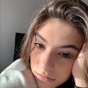 Meet your Posher, Chiara